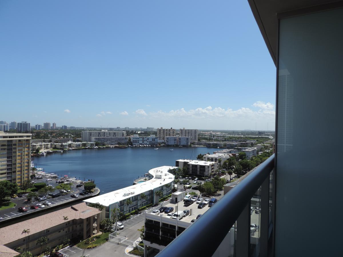 Beach Walk Resort Lux Apartment Hollywood Exterior photo